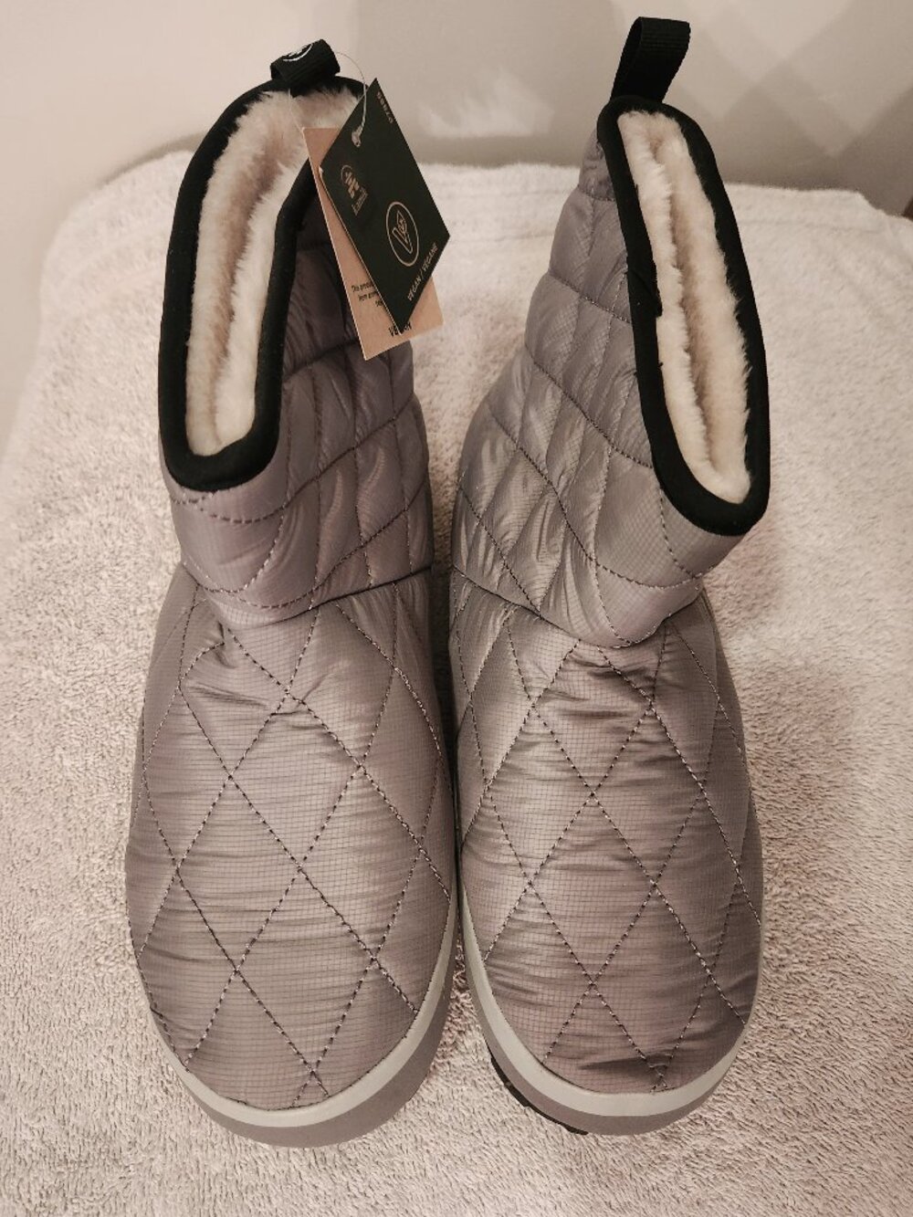 Kamik Puffy Mid Women's Booties/Slippers, Light Grey, Size 9